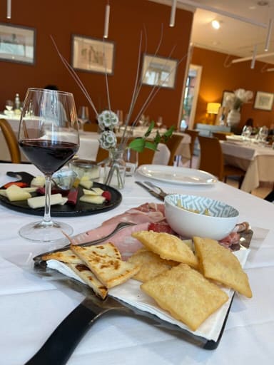 FERRARA FOOD WALKING TOUR - Slide 2